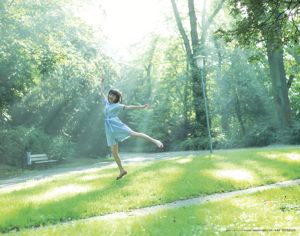 Erika Ikuta Hinako Kitano [Tygodniowy młody skok] 2016 nr 08 Zdjęcie