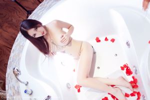 Queen Zou Jingjing "Série de pijamas sensuais + banheira" [Hideto Net XiuRen] No.411