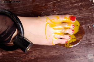 [丽 柜 美 ​​束 LiGui] Modello Saya "Black Silk Shackles" Silk Foot Photo Picture