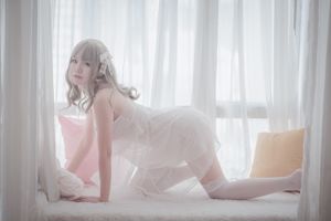 Yoko Tanaka "White Silk Dress" [Lolita COS]