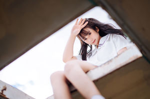 [COS福利] 微博福利姬镜酱 - 静夏之JK少女
