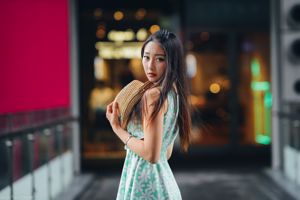 Joan Xiaokui, Modellstil mit frischen Beinen + Xinyi-Straßenschießen