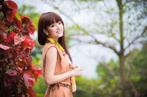 Modelo de Taiwan Lin Gangyi Didy Coleção de fotos "Small Fresh 3 Dresses"